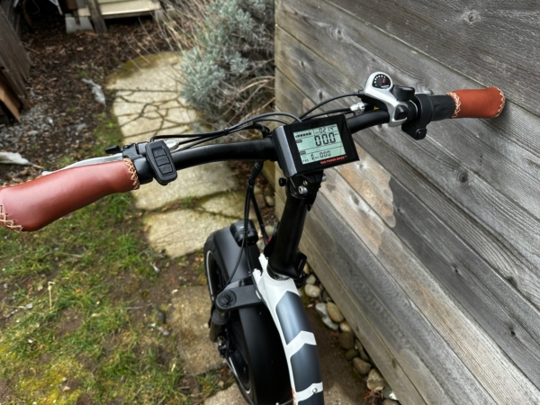 RadMini Step Thru folding e-Bike Like New only 214 Miles! - Image 6